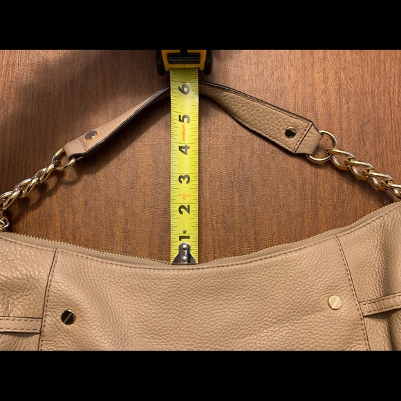 LIKE NEW Michael Kors tan soft leather w/gold bag! - Picture 8 of 8
